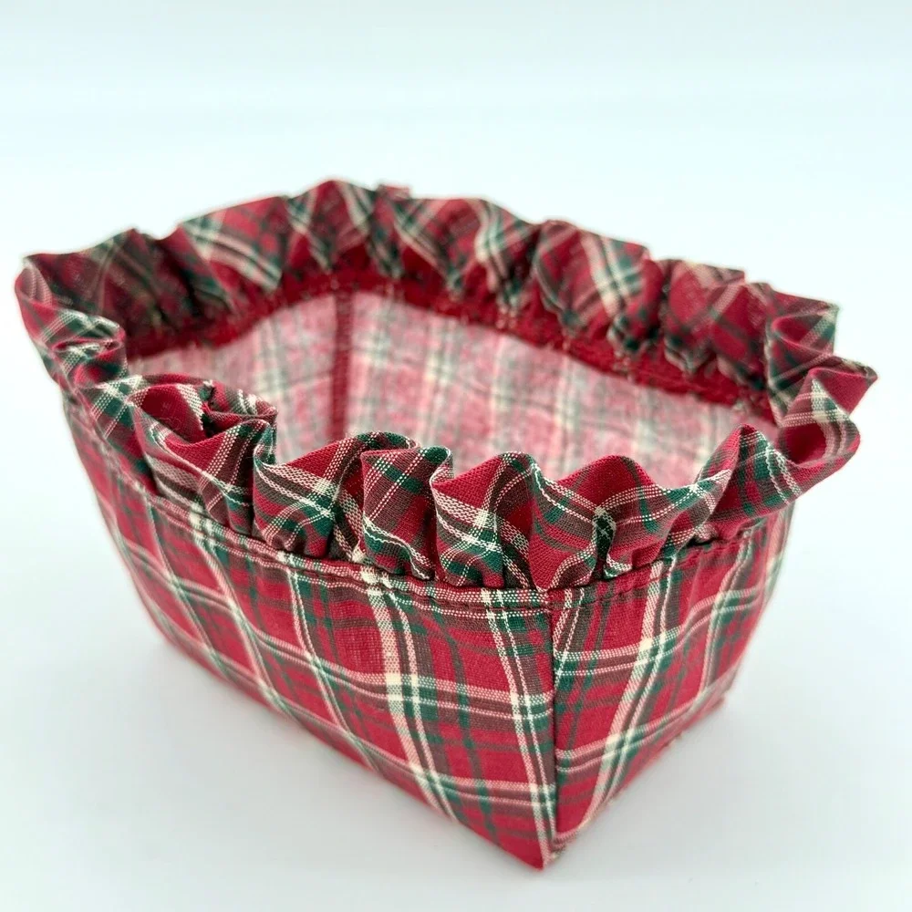 Longaberger 1994 Small Rectangular Basket w/ Leather Handles, Plaid Ruffled Line